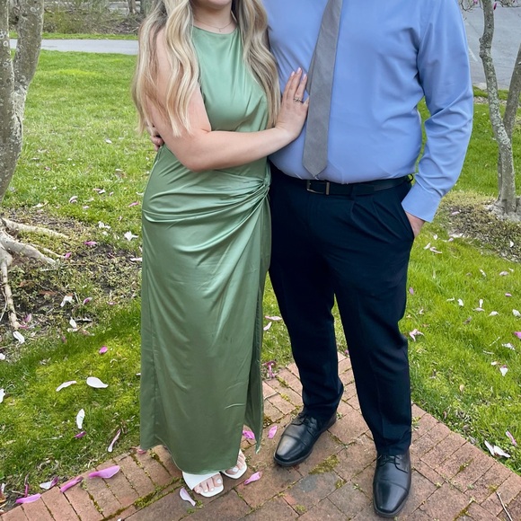 Formal Abercrombie Dress - Picture 9 of 9